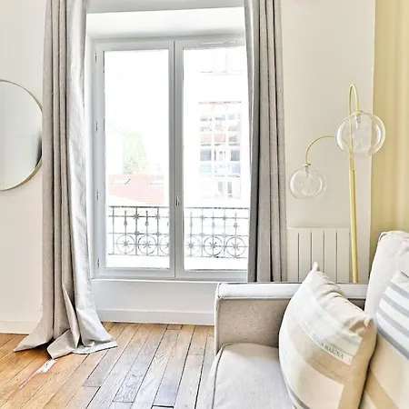 Apartment Montparnasse - Iii *