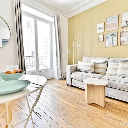 Montparnasse - Iii Apartment